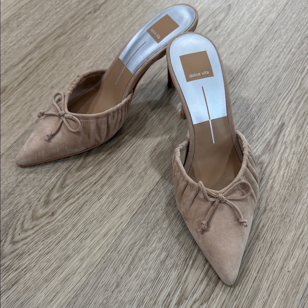 Dolce Vita Tan Pointed Toe Heels 
worn once
